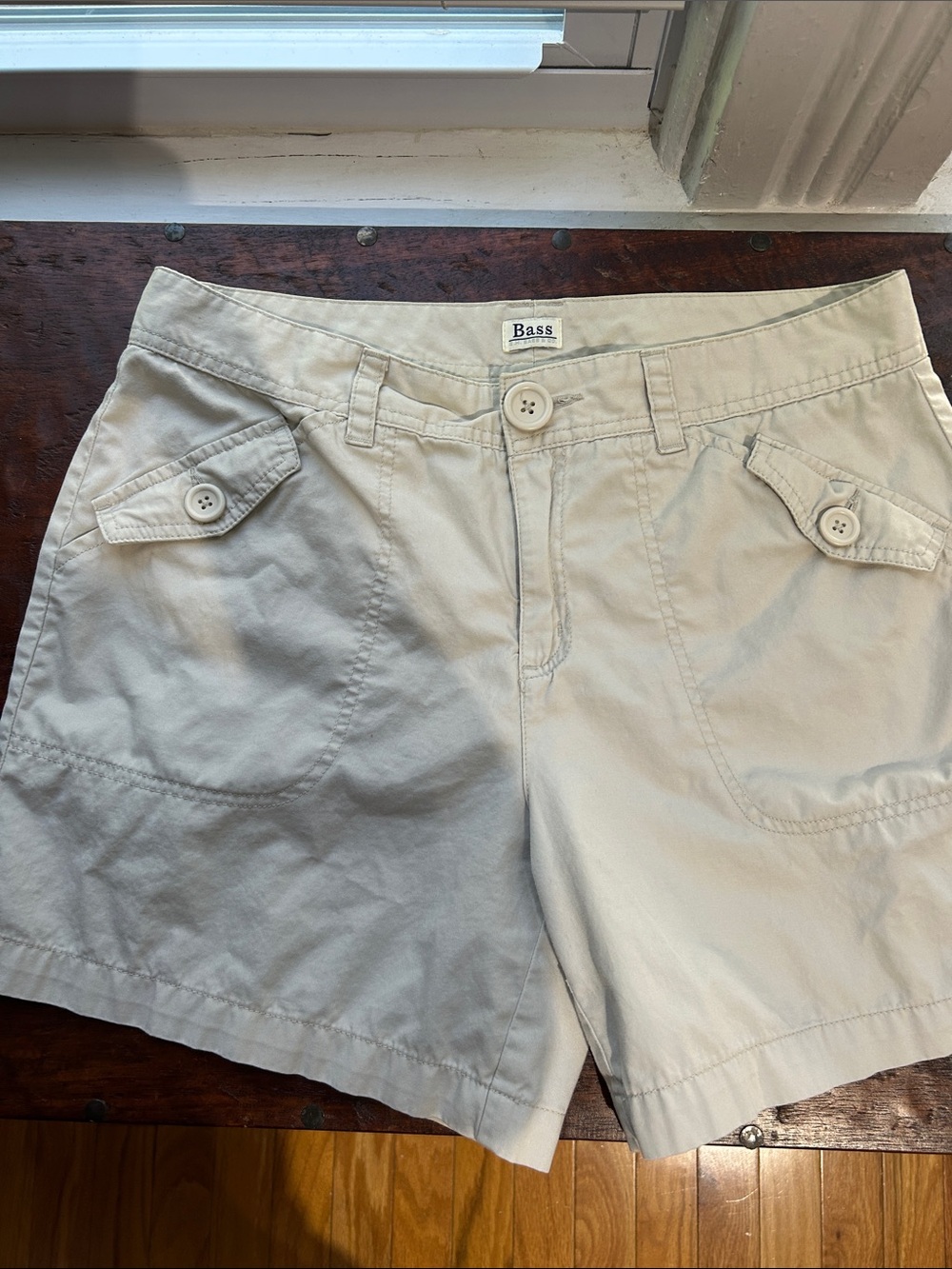 Bass Women's Light Cream Casual  Shorts